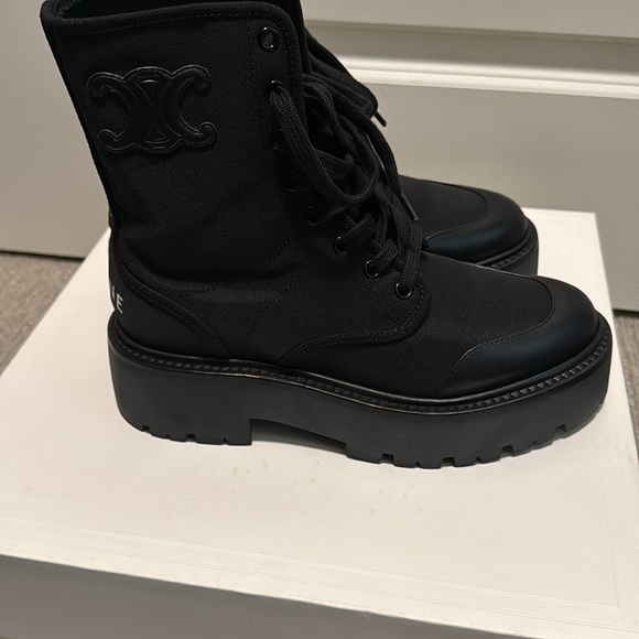 Celine Bulky lace-up boots - Picture 4 of 6